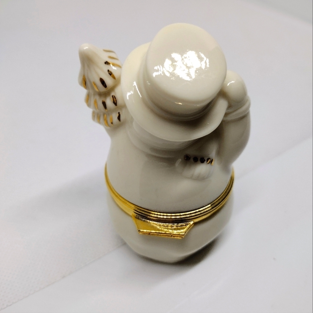 Lenox Treasures "The Snowman's Surprise Box" Trinket Box - Picture 3 of 8
